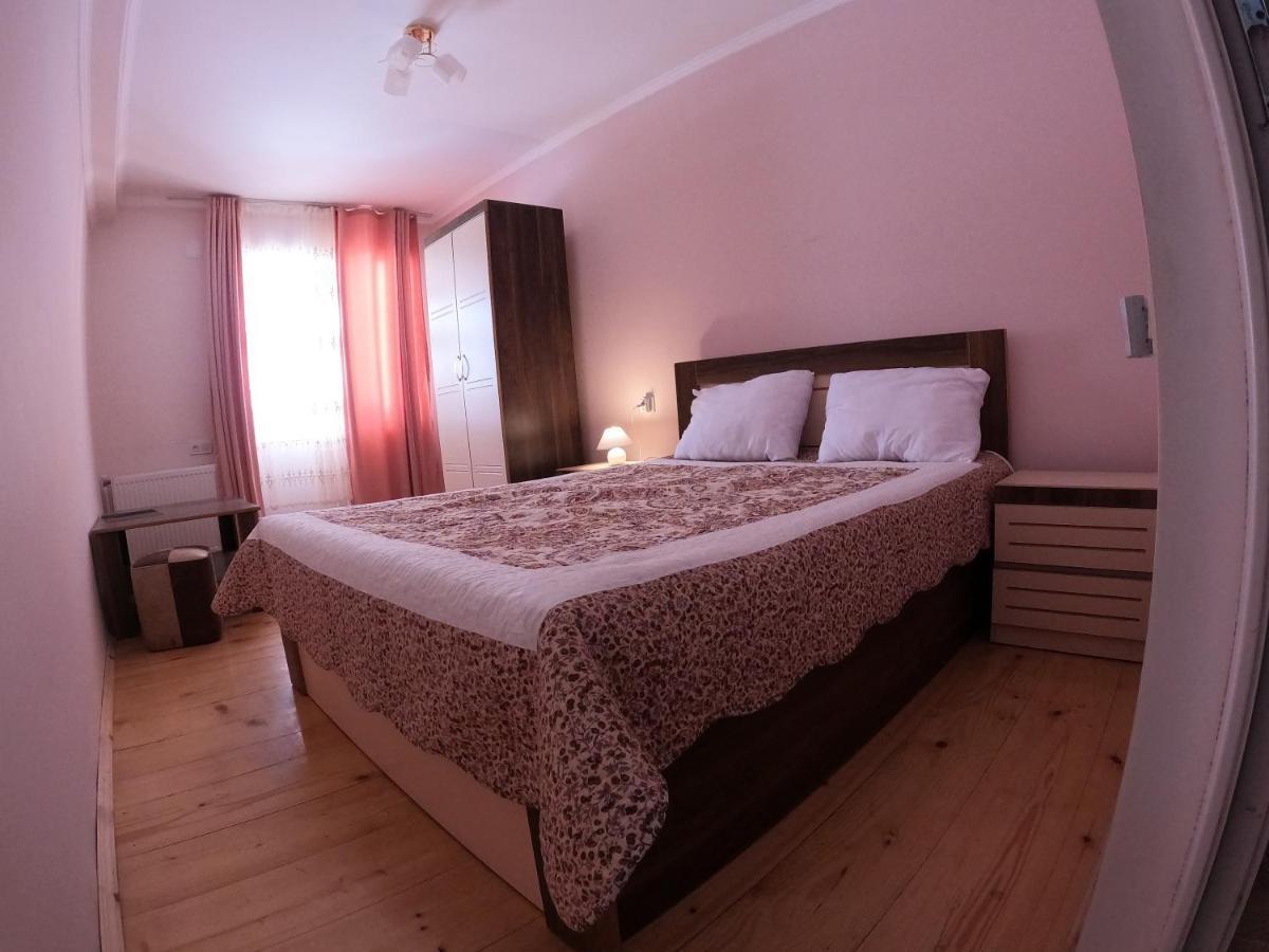 Bed and Breakfast Girgola à Mestia Extérieur photo