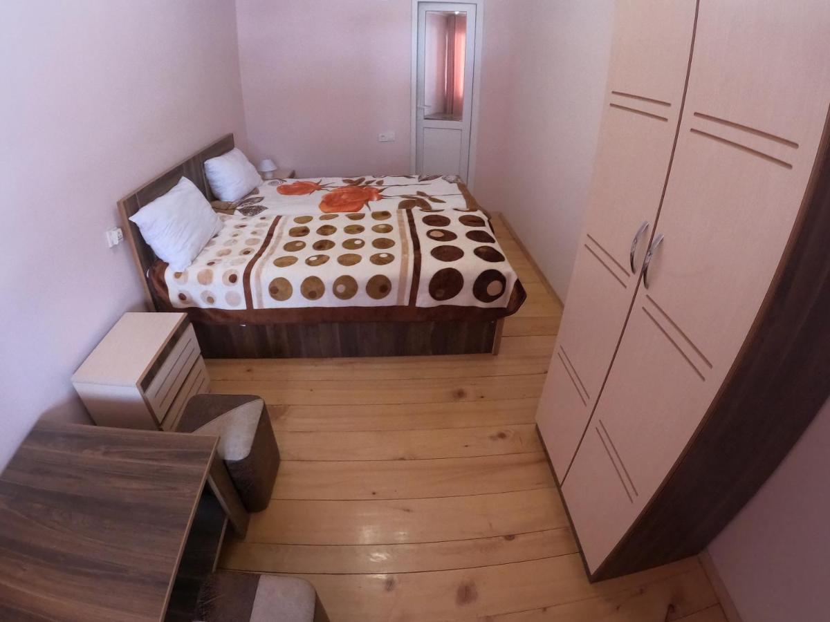Bed and Breakfast Girgola à Mestia Extérieur photo