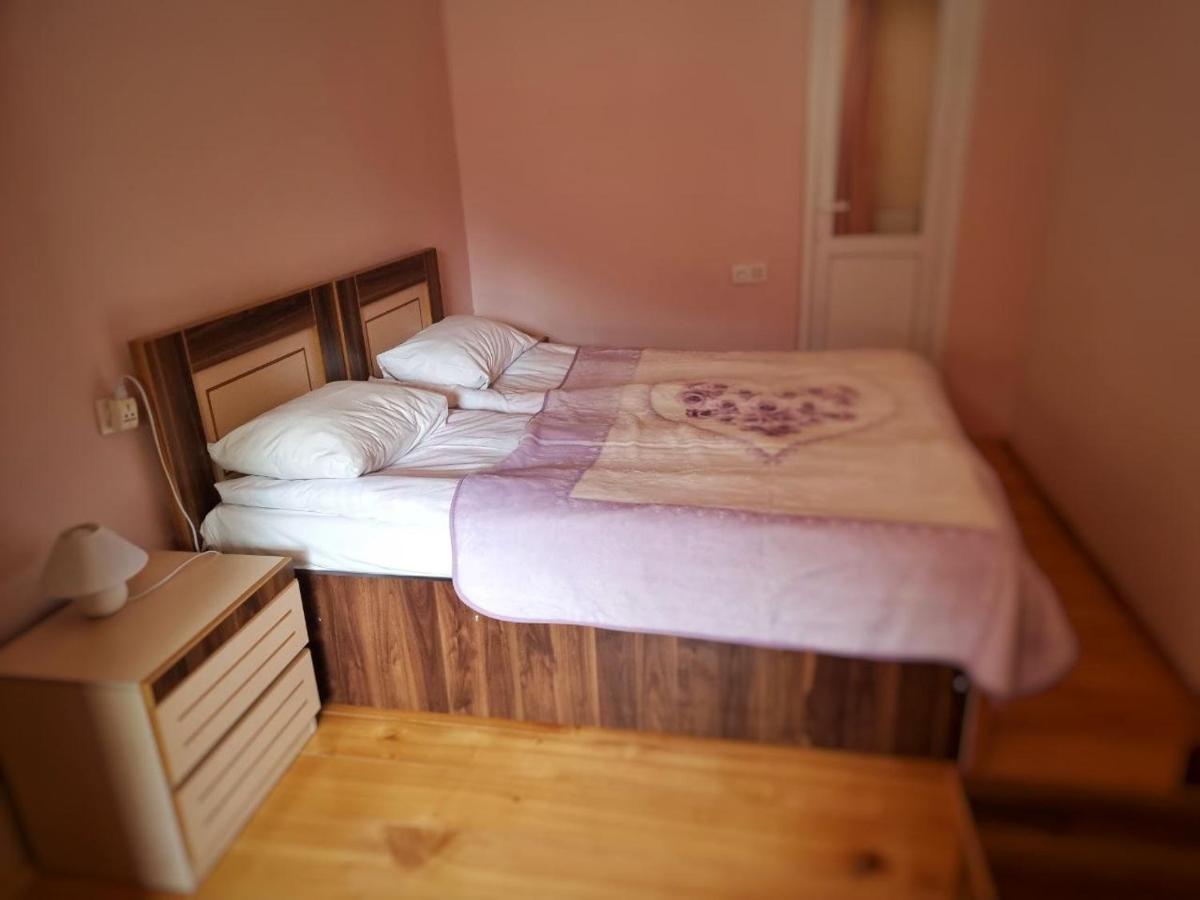 Bed and Breakfast Girgola à Mestia Extérieur photo