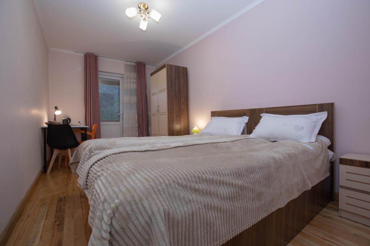 Bed and Breakfast Girgola à Mestia Extérieur photo